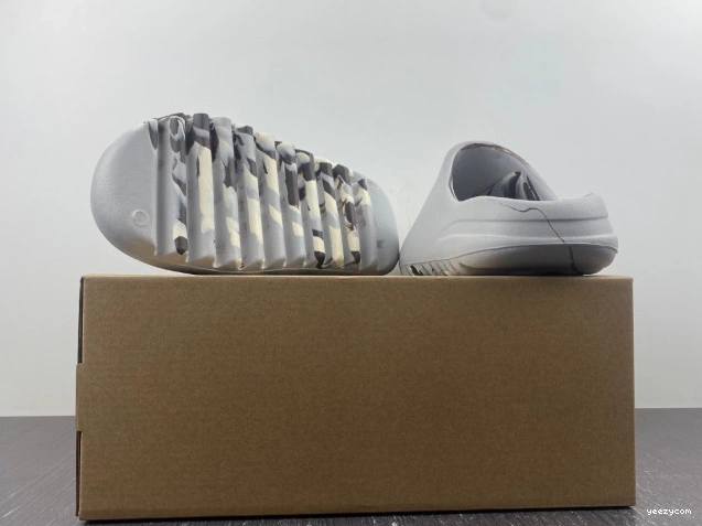 Adidas GZ5553 Yeezy Slide 0810